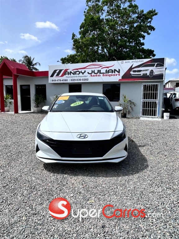 2021 Hyundai Elantra SE — foto 2 / 12