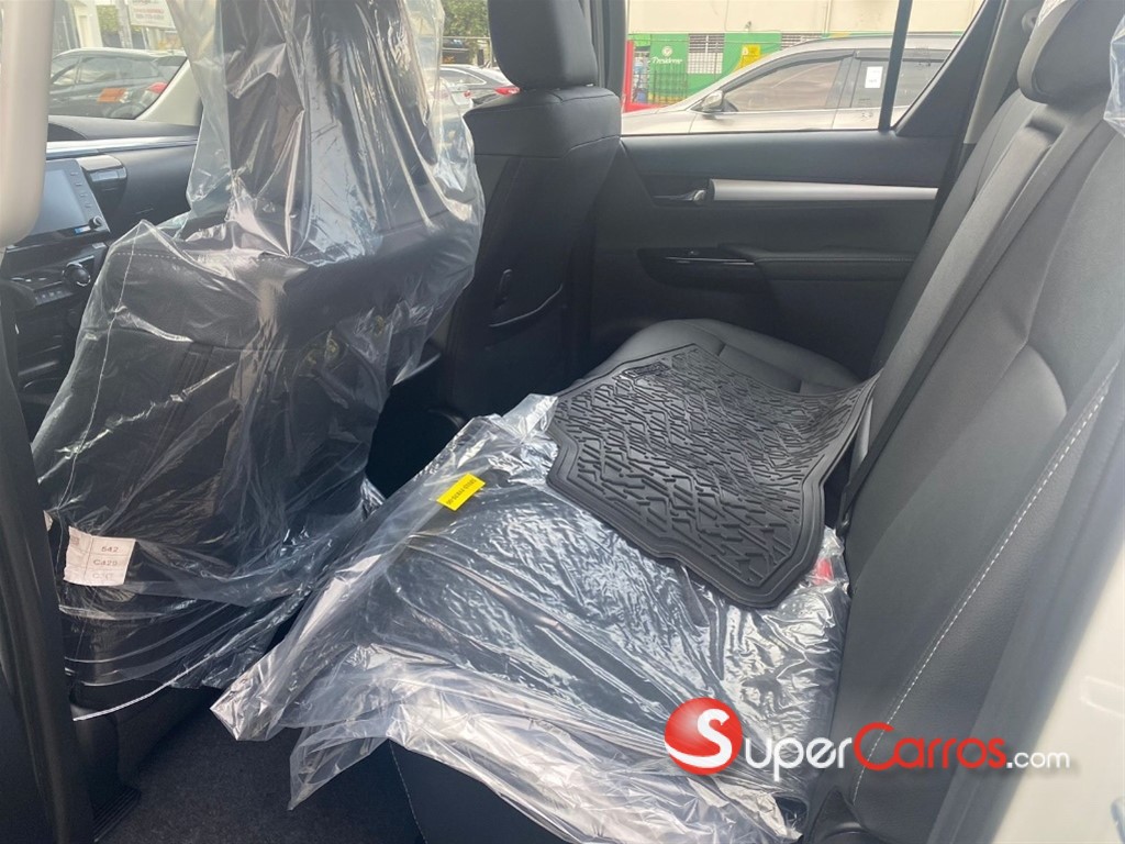 2025 Toyota Hilux Limited TSS — foto 5 / 9
