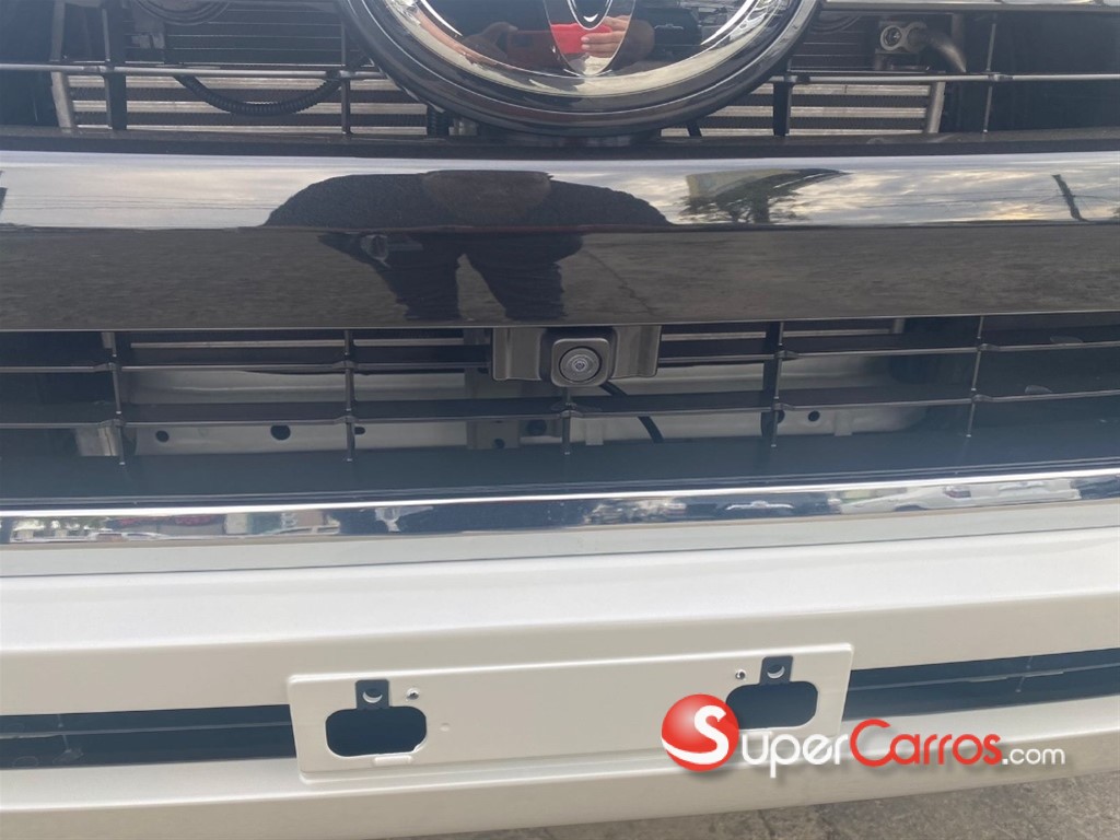 2025 Toyota Hilux Limited TSS — foto 6 / 9