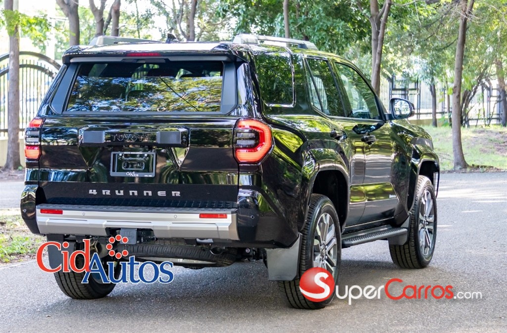 2027 Toyota 4 Runner Limited — foto 3 / 11
