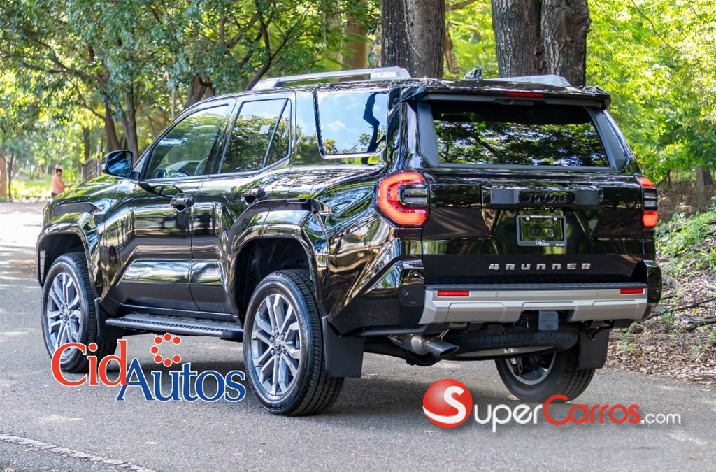 2027 Toyota 4 Runner Limited — foto 4 / 11