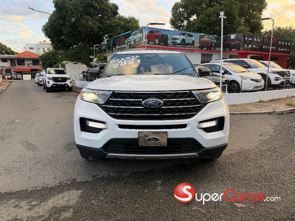 2021 Ford Explorer XLT — foto 9 / 12