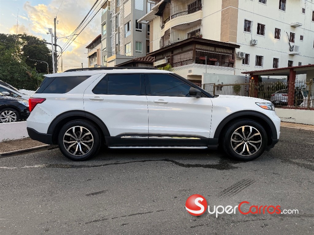 2021 Ford Explorer XLT — foto 11 / 12