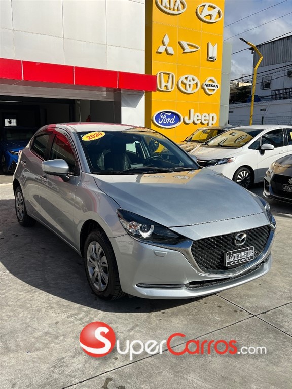 2020 Mazda 2 — foto 9 / 11