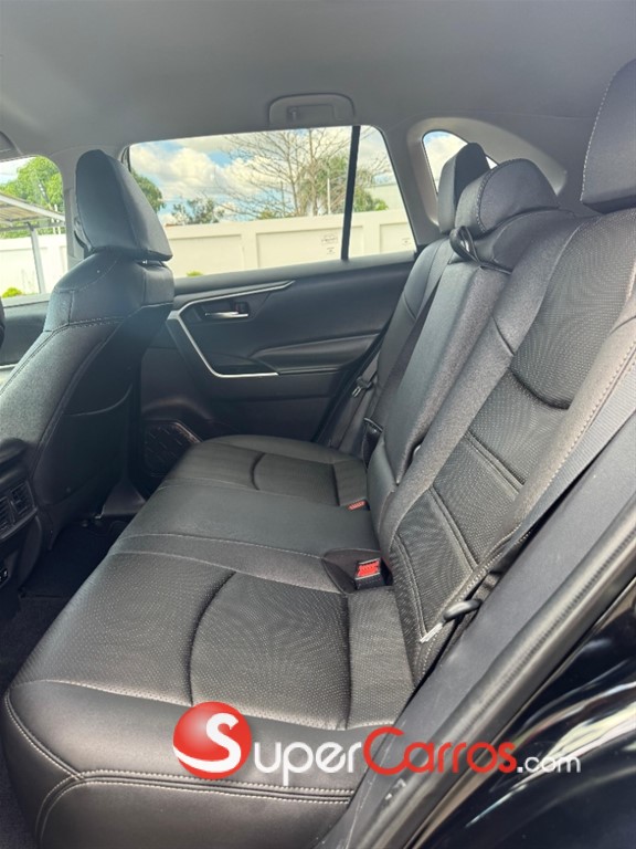 2021 Toyota RAV4 XLE — foto 7 / 10