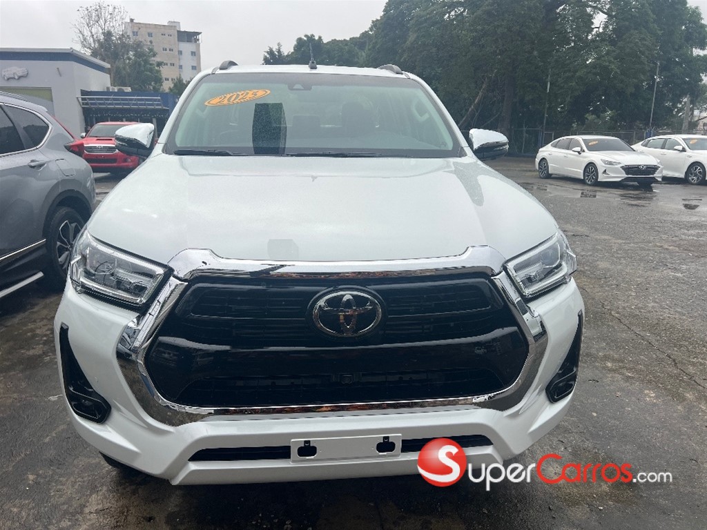 2025 Toyota Hilux Limited TSS — foto 6 / 12