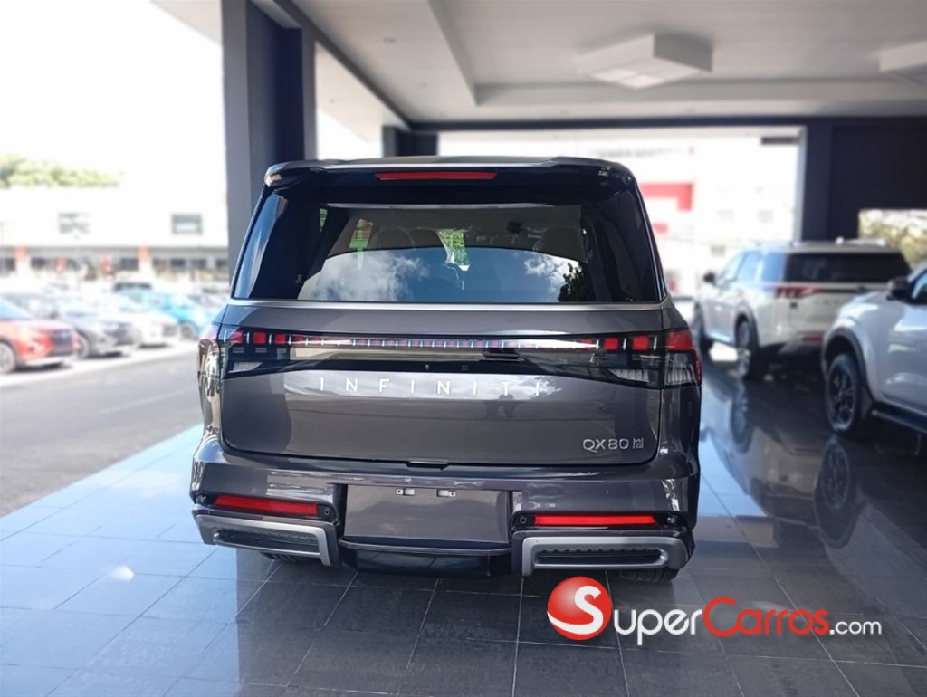 2026 Infiniti QX-80 — foto 6 / 7