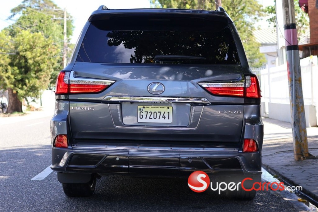 2013 Lexus LX 570 — foto 5 / 10