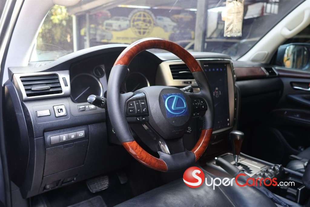 2013 Lexus LX 570 — foto 7 / 10