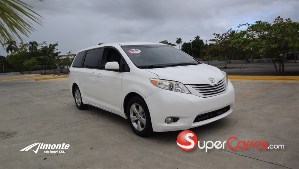 2015 Toyota Sienna — foto 6 / 12