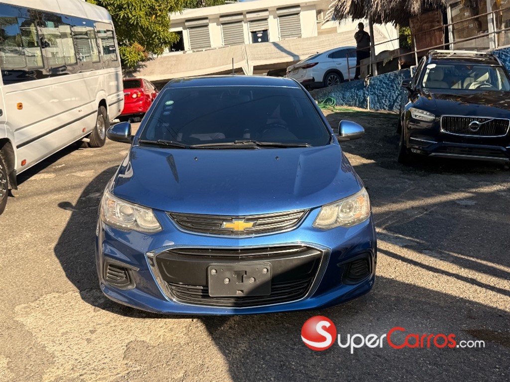 2017 Chevrolet Sonic — foto 5 / 12