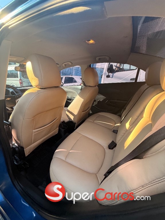 2017 Chevrolet Sonic — foto 10 / 12
