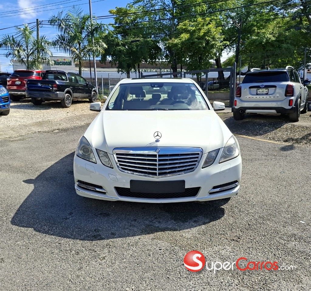 2011 Mercedes-Benz Clase E 300 — foto 2 / 7