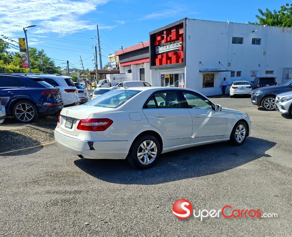 2011 Mercedes-Benz Clase E 300 — foto 4 / 7