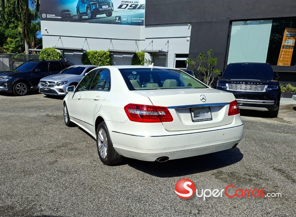 2011 Mercedes-Benz Clase E 300 — foto 5 / 7