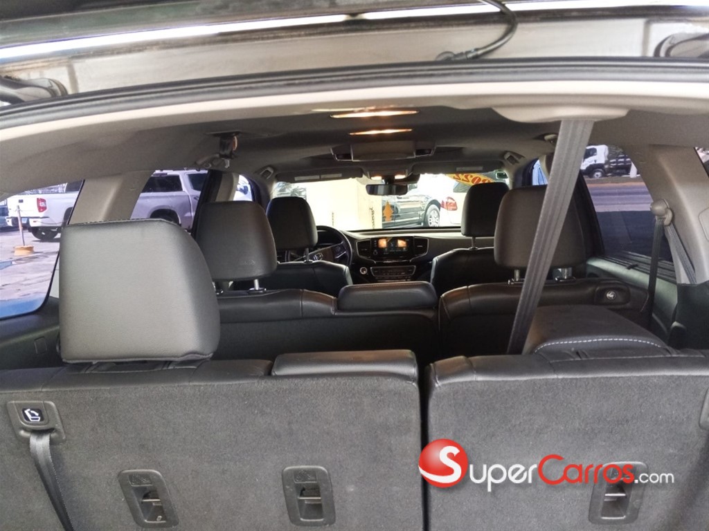 2022 Honda Pilot Touring — foto 6 / 12