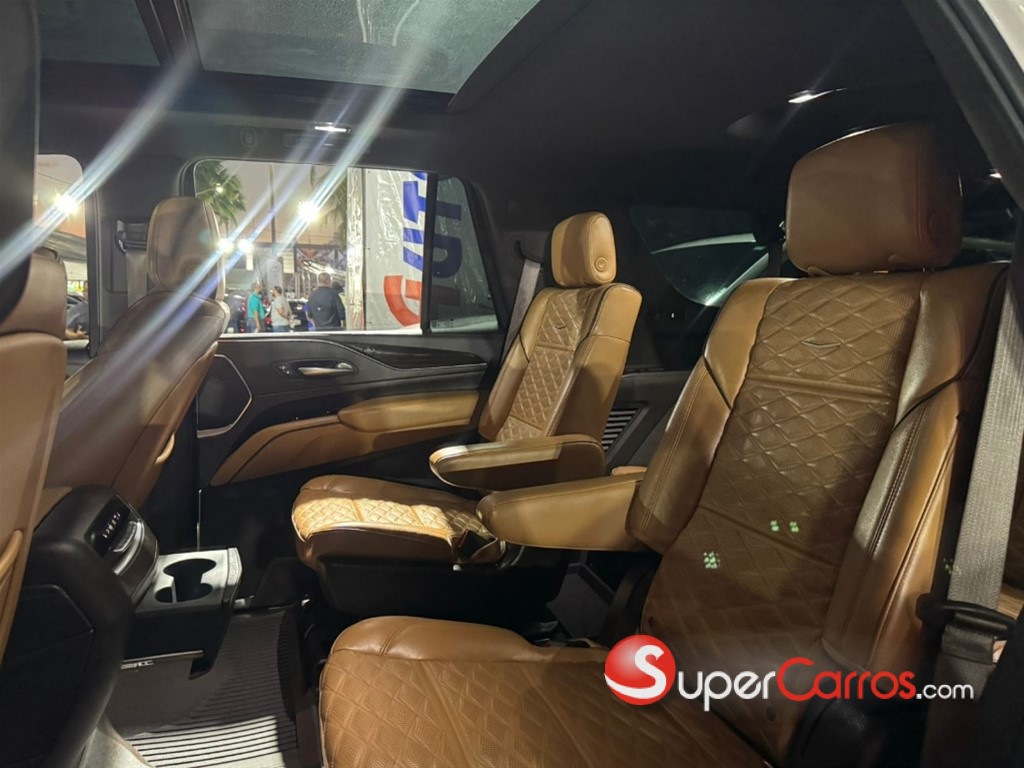 2022 Cadillac Escalade — foto 9 / 11
