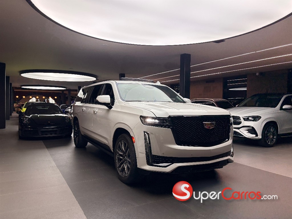 2023 Cadillac Escalade Premium Luxury Long — foto 2 / 12