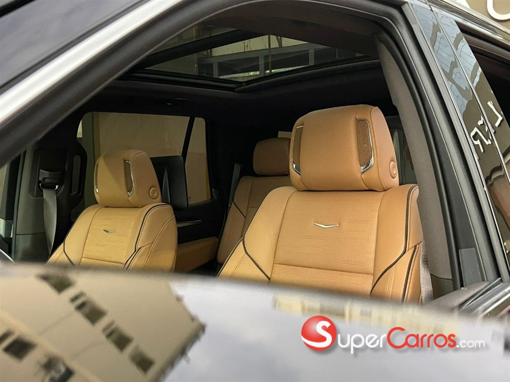 2026 Cadillac Escalade Premium Luxury — foto 9 / 12