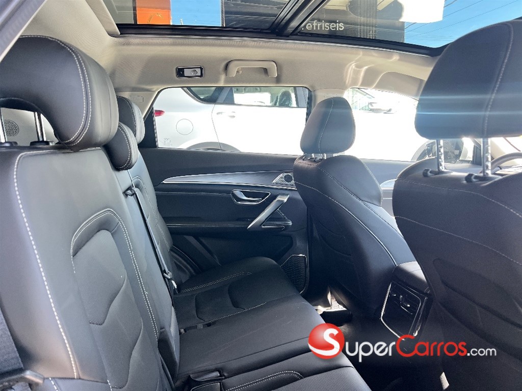 2025 Jetour X70 PLUS — foto 8 / 12