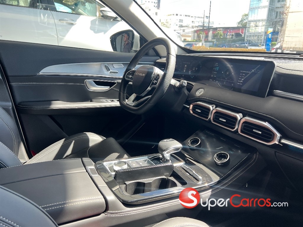 2025 Jetour X70 PLUS — foto 12 / 12