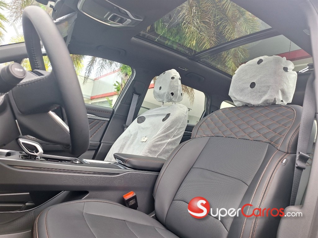2027 Geely Okavango — foto 2 / 6