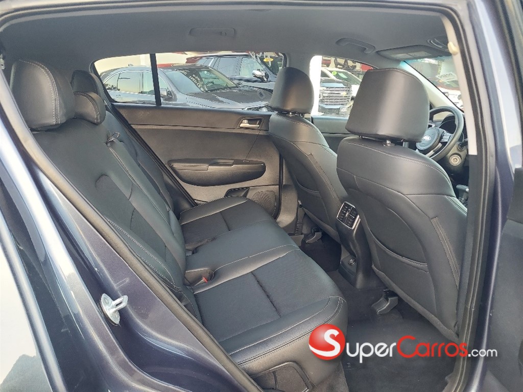 2020 Kia Sportage — foto 7 / 12