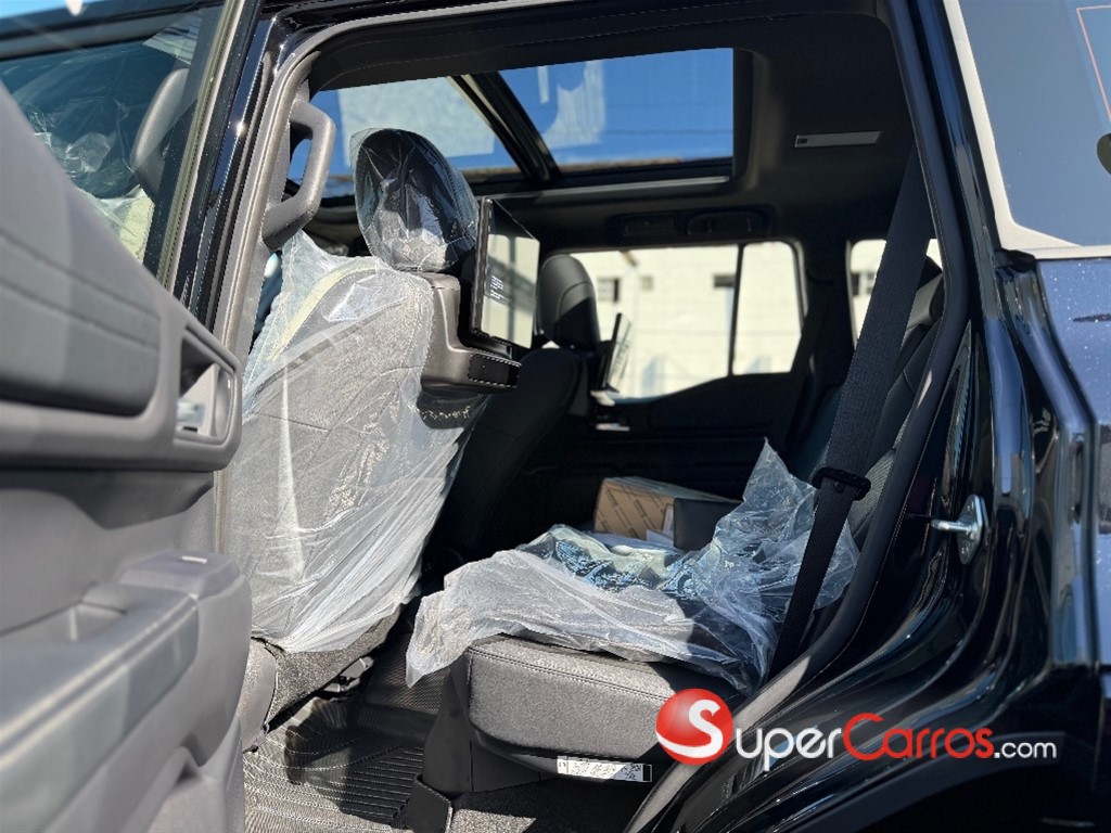 2026 Toyota Land Cruiser Prado LUXURY 1L — foto 7 / 12