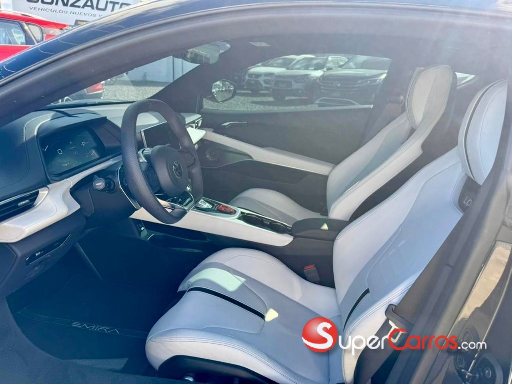 2025 Lotus Emira — foto 3 / 9