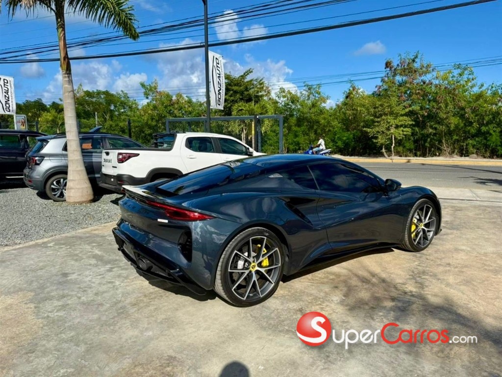 2025 Lotus Emira — foto 7 / 9