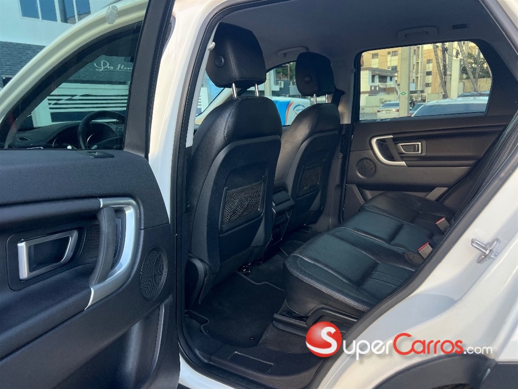 2016 Land Rover Discovery Sport SE — foto 9 / 12