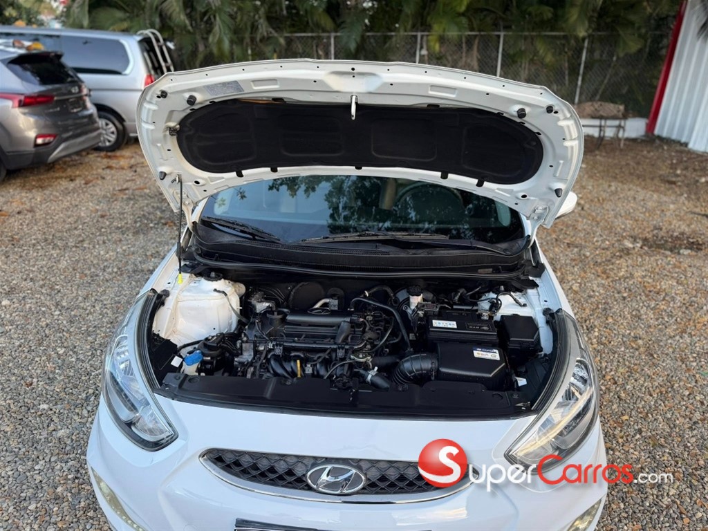 2019 Hyundai Accent Limited — foto 6 / 10