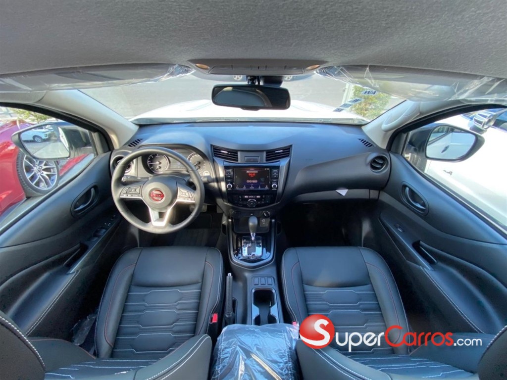 2025 Nissan Navara PRO X4 — foto 8 / 11
