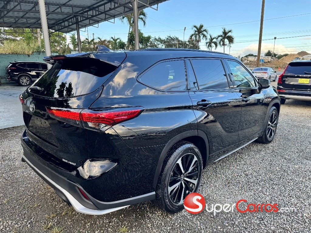 2021 Toyota Highlander XSE — foto 3 / 8