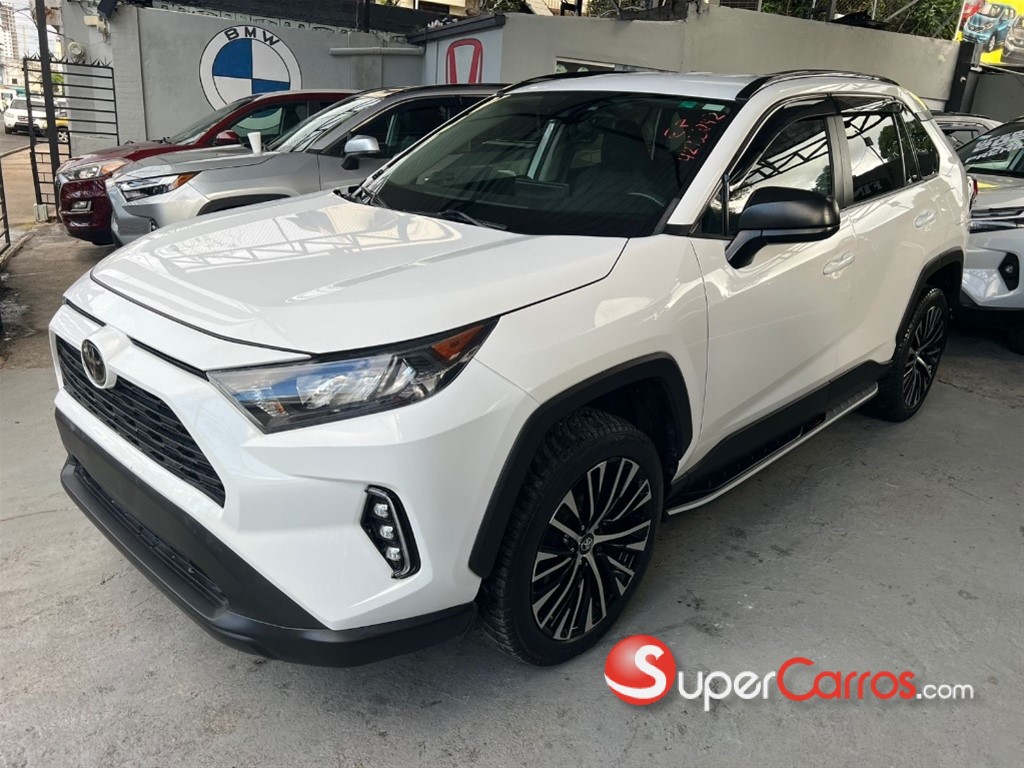2021 Toyota RAV4 LE PLUS — foto 3 / 10