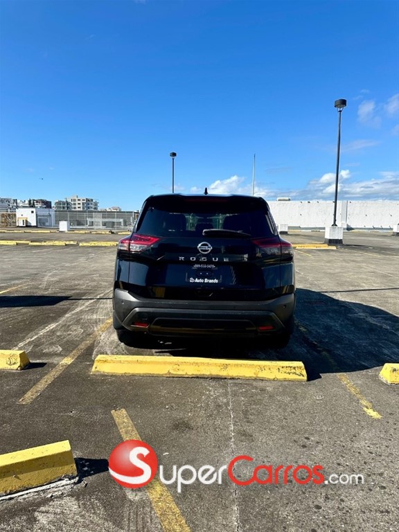 2021 Nissan Rogue Sport — foto 5 / 9