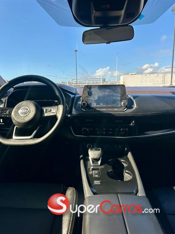 2021 Nissan Rogue Sport — foto 8 / 9