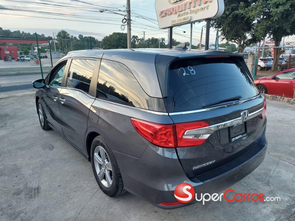 2020 Honda Odyssey EXL — foto 11 / 12