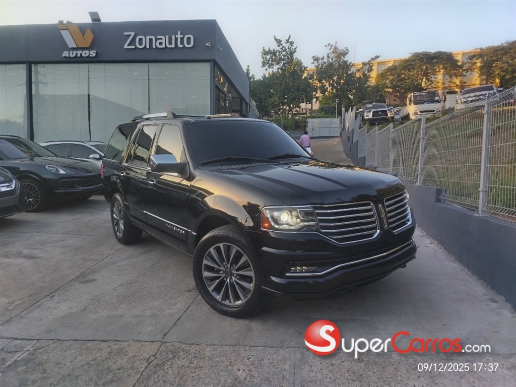2017 Lincoln Navigator — foto 2 / 12