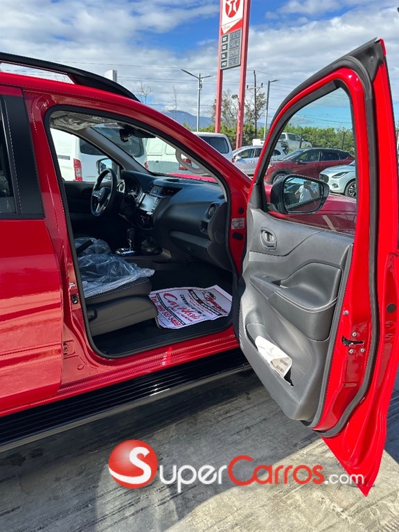 2026 Nissan Frontier Pro-4X — foto 9 / 11