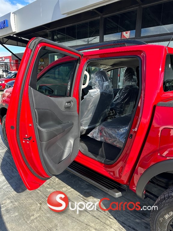 2026 Nissan Frontier Pro-4X — foto 10 / 11