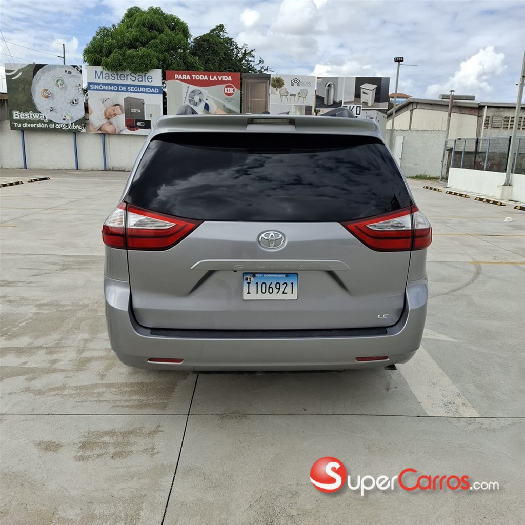 2017 Toyota Sienna LE — foto 5 / 8