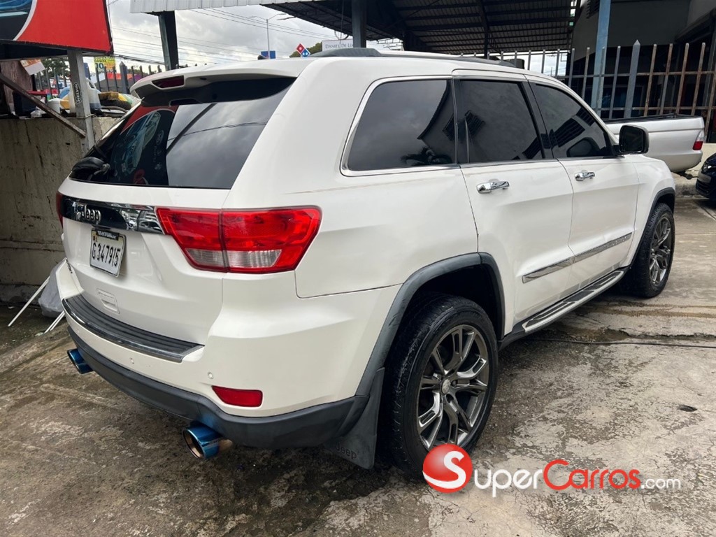 2011 Jeep Cherokee Limited — foto 2 / 12