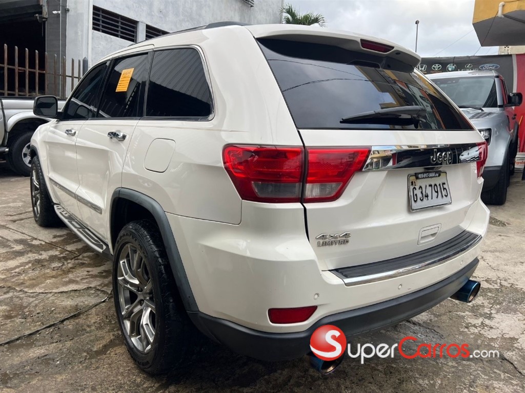 2011 Jeep Cherokee Limited — foto 8 / 12