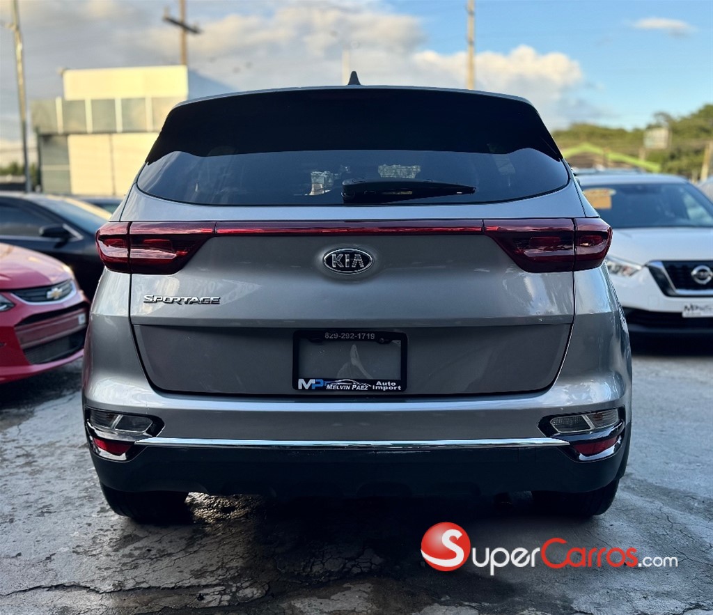 2022 Kia Sportage LX — foto 6 / 12