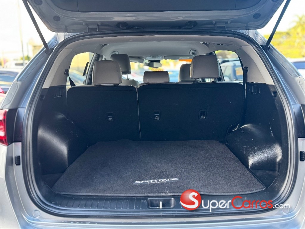 2022 Kia Sportage LX — foto 10 / 12