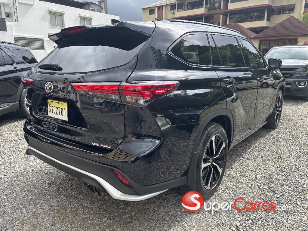 2021 Toyota Highlander XSE — foto 3 / 9