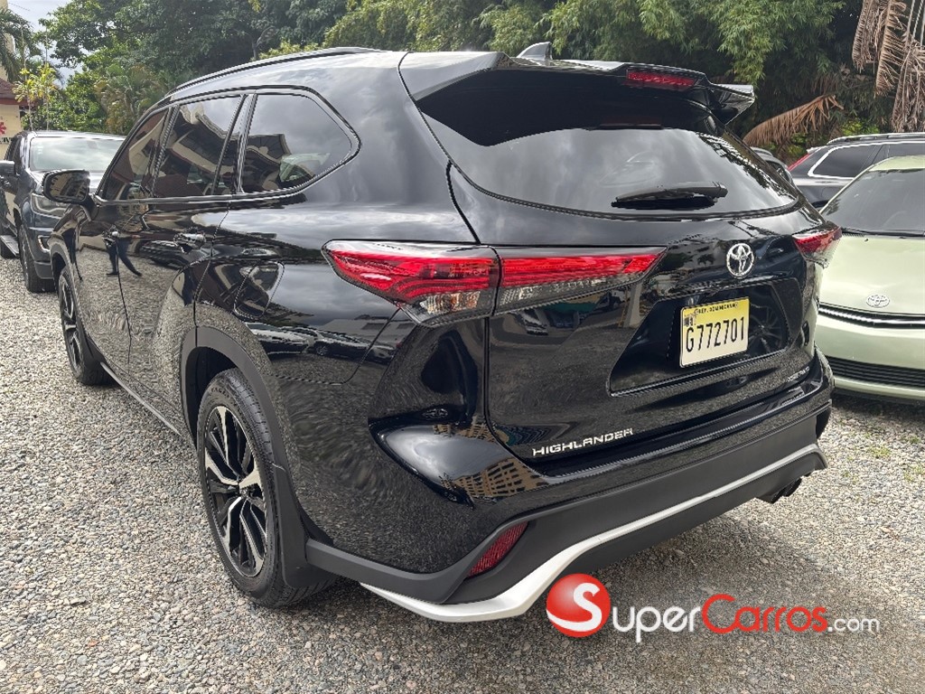 2021 Toyota Highlander XSE — foto 4 / 9