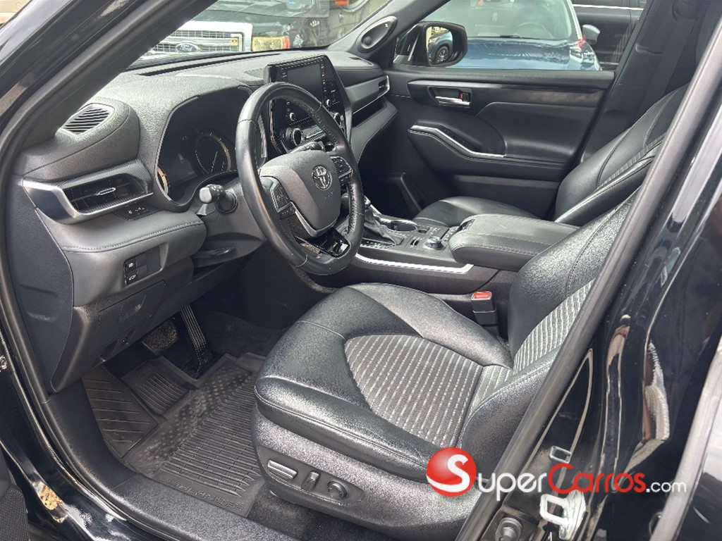 2021 Toyota Highlander XSE — foto 5 / 9