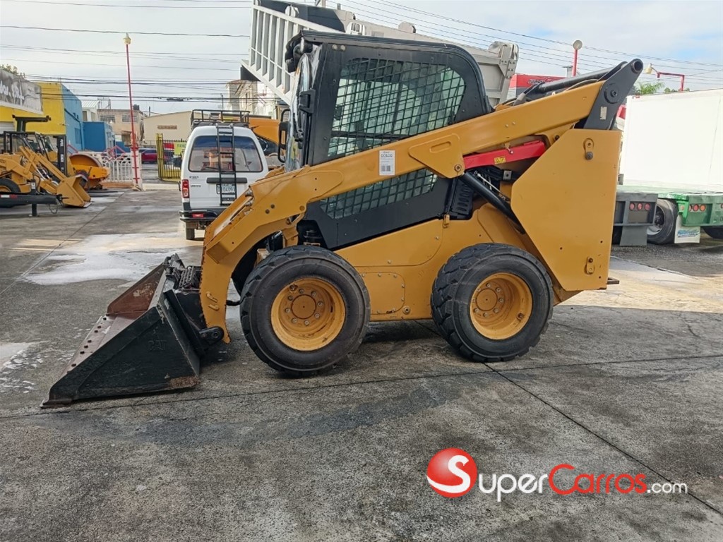 2019 Caterpillar 262d Miniexcavator — foto 4 / 10
